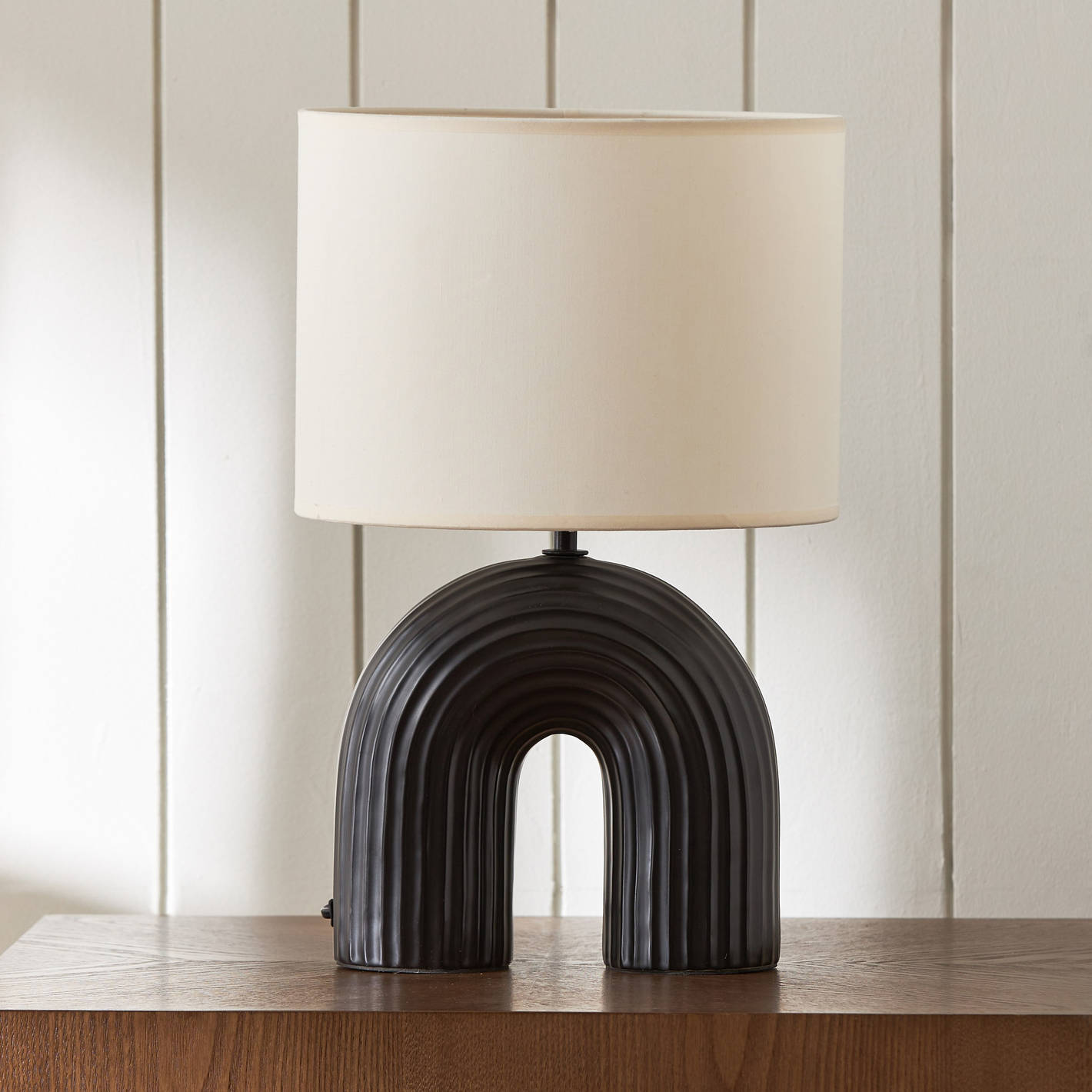 Moonsy Ceramic Table Lamp